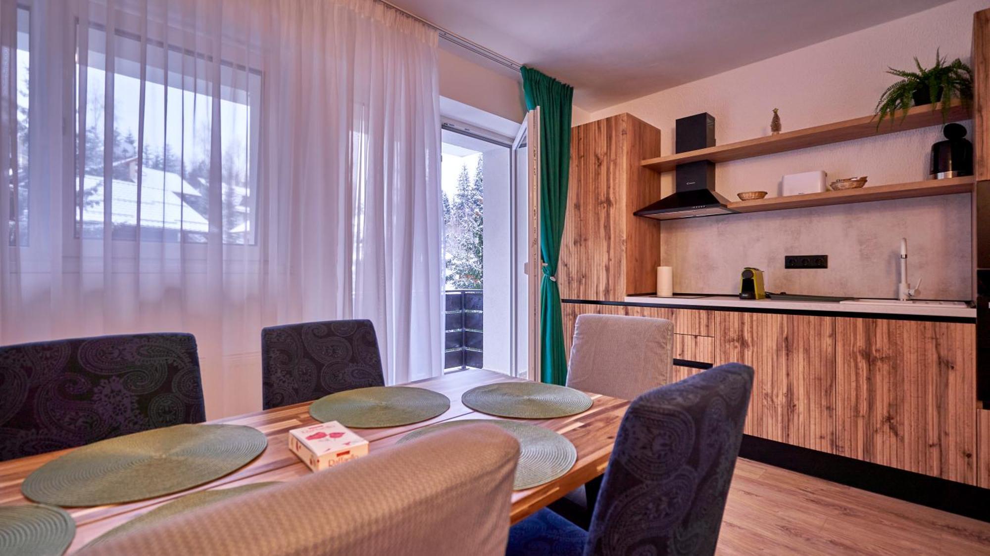 Family Treez Premium Apartments بويانا براسوف المظهر الخارجي الصورة